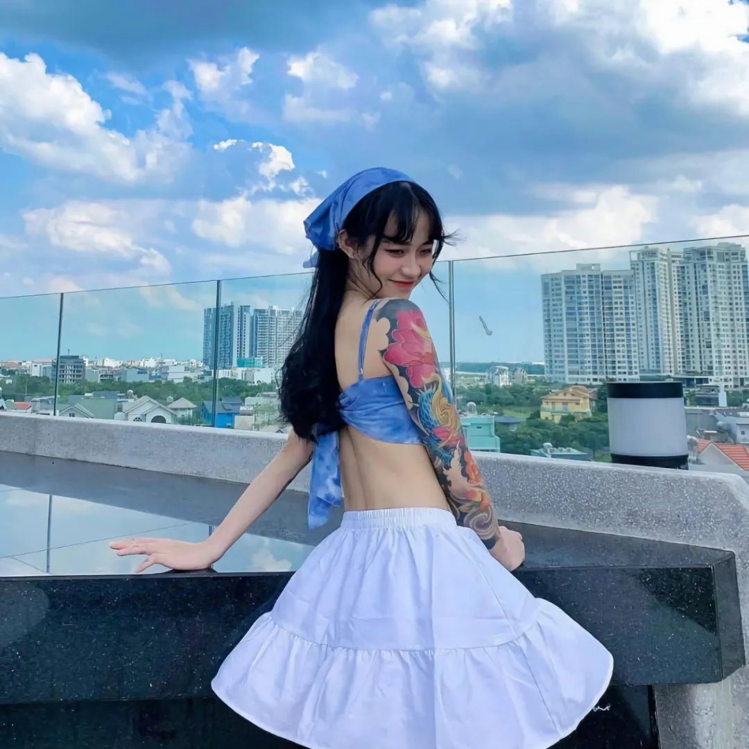 北极百货的秋乃小姐